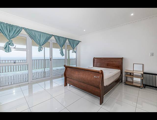 7 BEDROOM HOUSE FOR SALE IN BLUFF